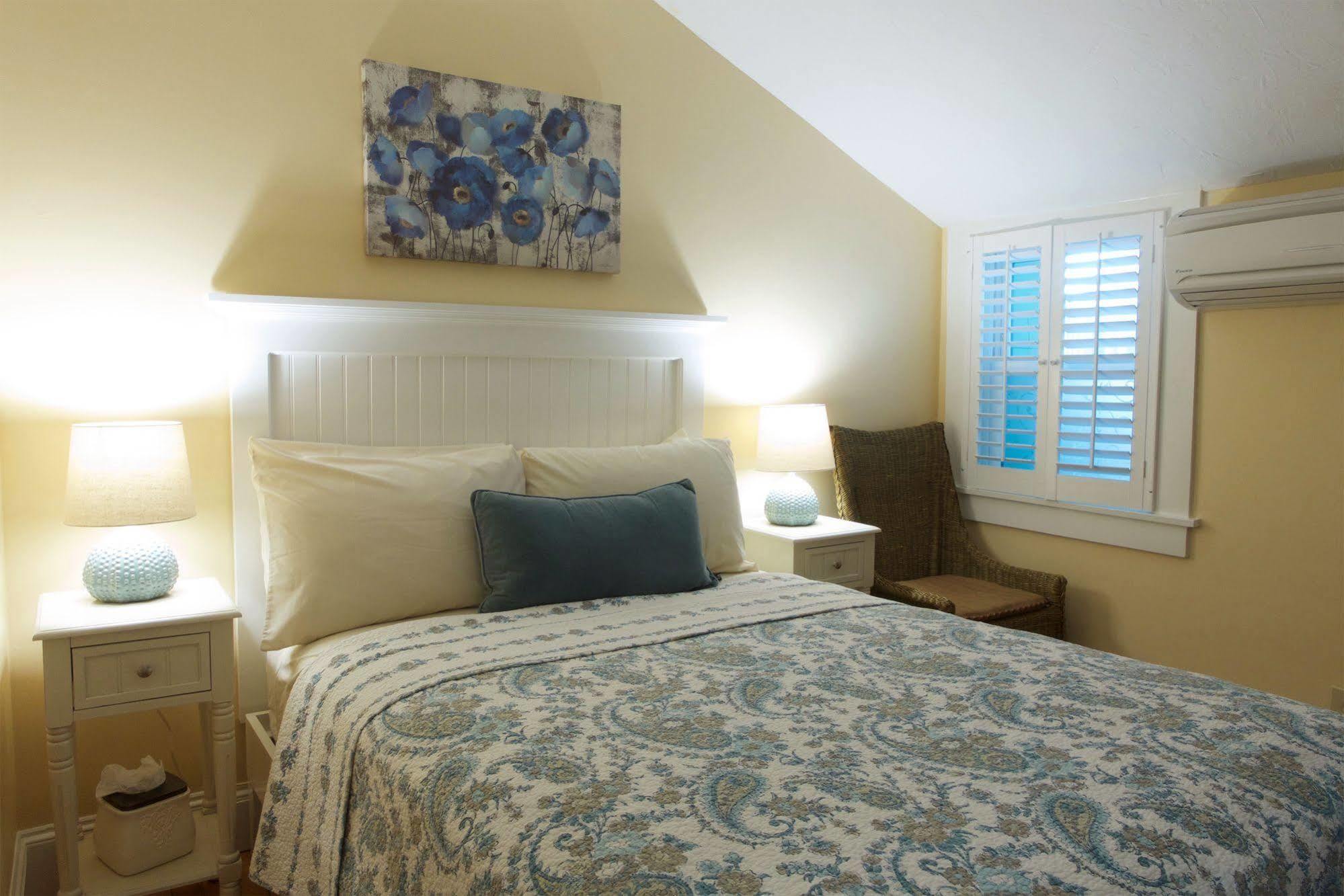 Madison Inn Oak Bluffs Bagian luar foto